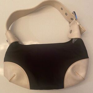 Brandy Melville Elegant Black and Cream Women's Bag